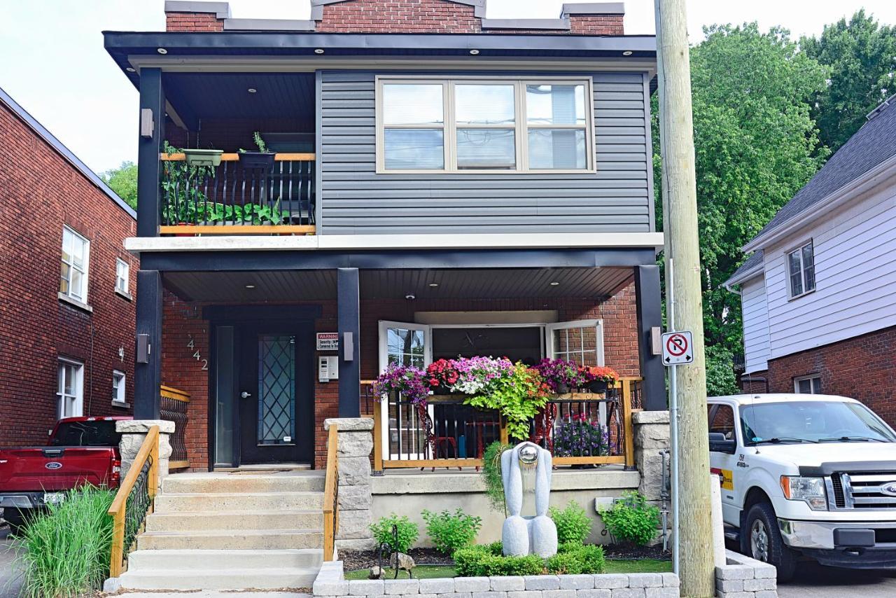 Ottawa Downtown Executive Apartment Retreat With Private Balcony Near Bank Street - Sleep Max 2 外观 照片