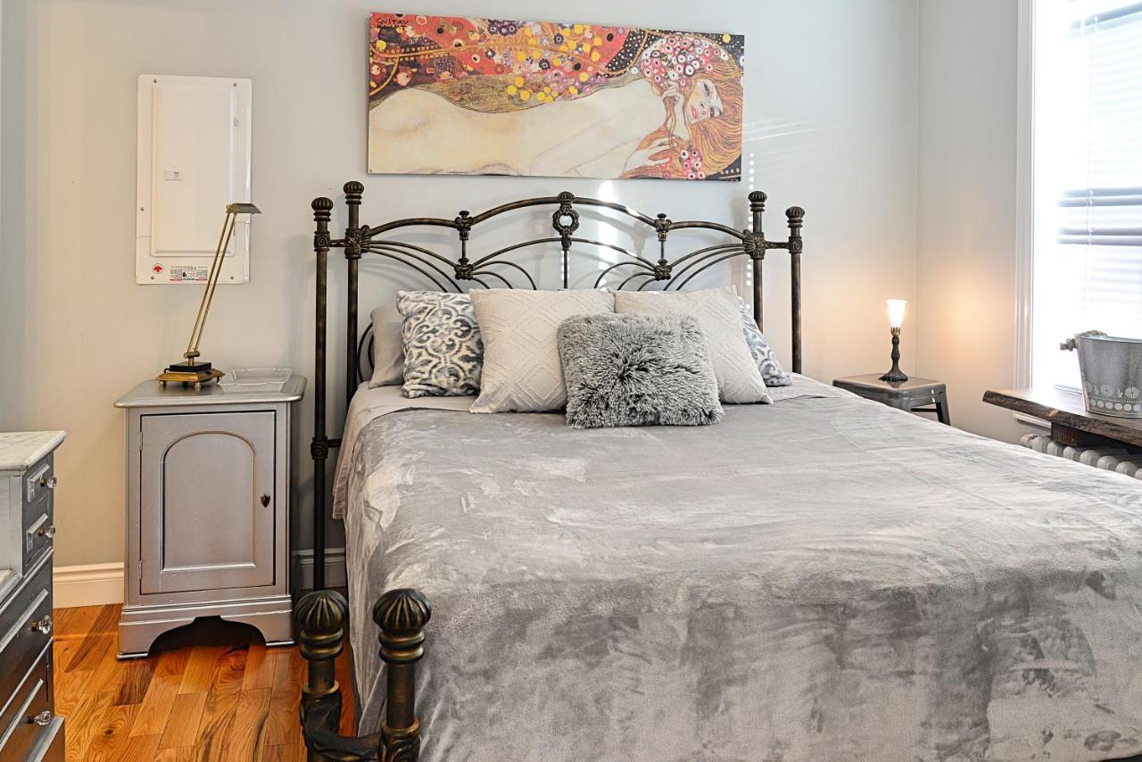 Ottawa Downtown Executive Apartment Retreat With Private Balcony Near Bank Street - Sleep Max 2 外观 照片