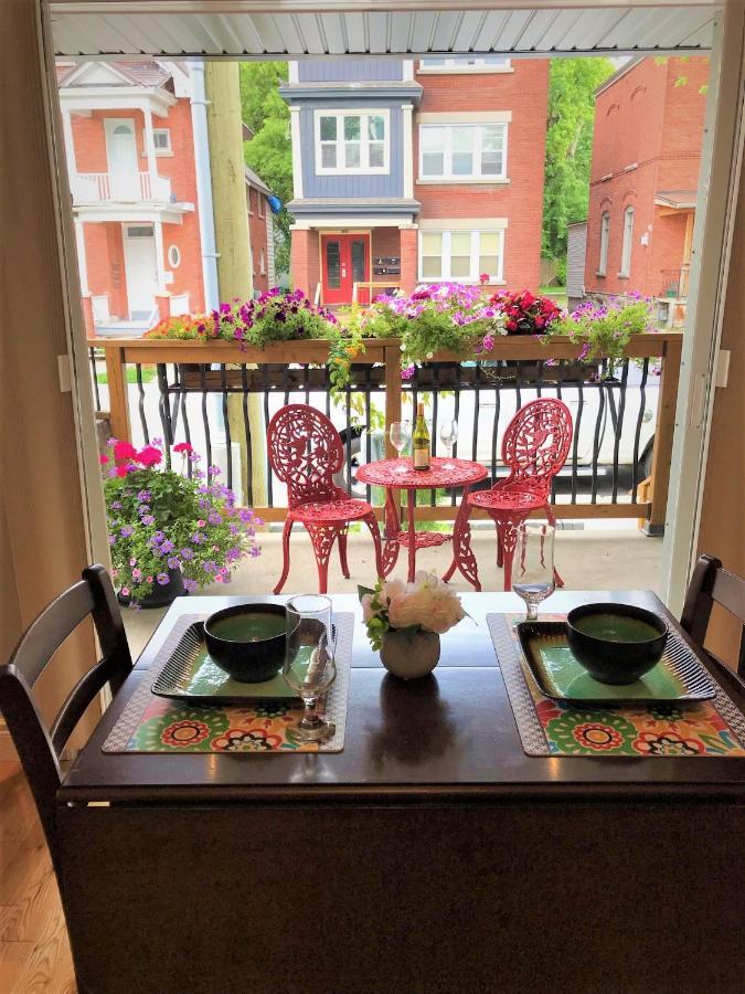 Ottawa Downtown Executive Apartment Retreat With Private Balcony Near Bank Street - Sleep Max 2 外观 照片