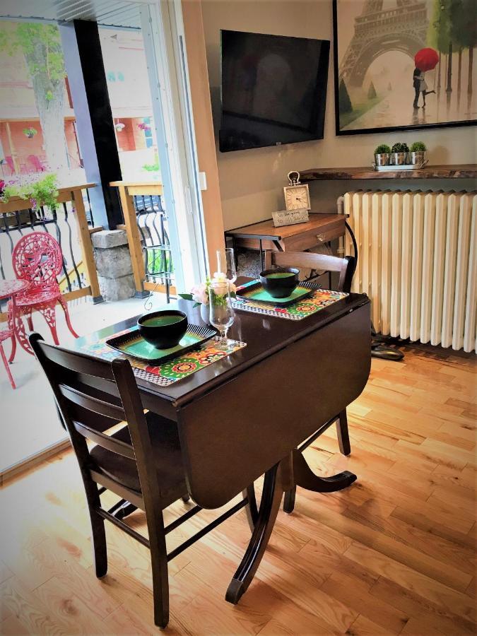 Ottawa Downtown Executive Apartment Retreat With Private Balcony Near Bank Street - Sleep Max 2 外观 照片